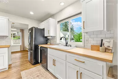 155 Aaron Way, Newberg, OR 97132 - Photo 6