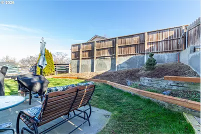 305 SE 9th Dr, Hermiston, OR 97838 - Photo 6