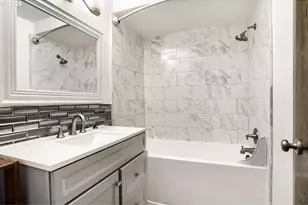 127 NW Royal Ave, Gresham, OR 97030 - Photo 14