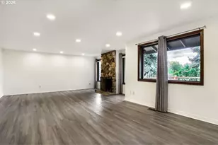 127 NW Royal Ave, Gresham, OR 97030 - Photo 8