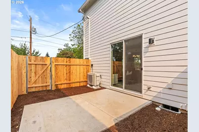 7486 SE 51st Ave, Portland, OR 97206 - Photo 14