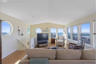 5776 NW Keel Ave, Lincoln City, OR 97367 - Photo 38