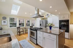 2275 SW 77th Pl, Portland, OR 97225 - Photo 10