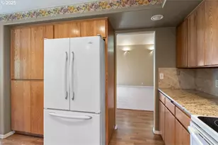 41715 Miles Ln, Lebanon, OR 97355 - Photo 24