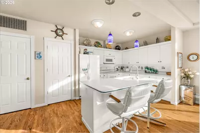 635 Lemwick Ln, Yachats, OR 97498 - Photo 26