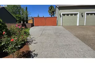 16379 Trail View Dr, Oregon City, OR 97045 - Photo 12