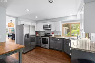 7803 SW Barnard Dr, Beaverton, OR 97007 - Photo 10