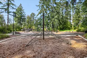 6360 SE Harkness Ln, Hillsboro, OR 97129 - Photo 22