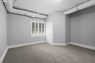 676 SW Dillan Dr, Beaverton, OR 97006 - Photo 22