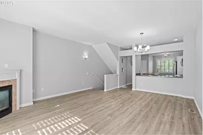 676 SW Dillan Dr, Beaverton, OR 97006 - Photo 6