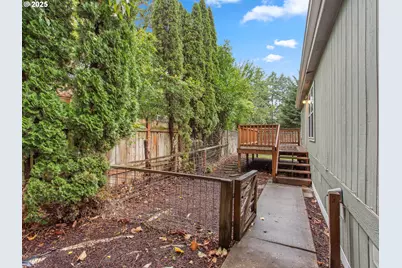 300 S Everest St #44, Newberg, OR 97132 - Photo 4