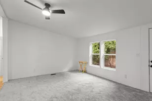 300 S Everest St, Newberg, OR 97132 - Photo 10