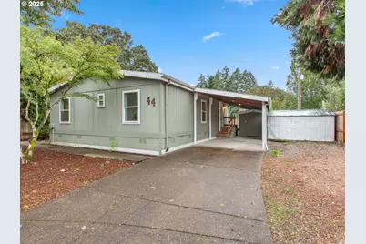 300 S Everest St #44, Newberg, OR 97132 - Photo 2