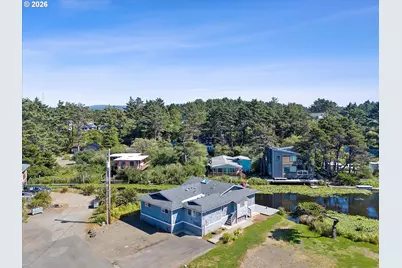 1224 SE 1st St, Lincoln City, OR 97367 - Photo 40