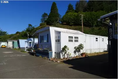 174 Riggs Hill Ln, Winchester Bay, OR 97467 - Photo 2