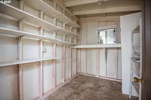 1199 N Terry St, Eugene, OR 97402 - Photo 16