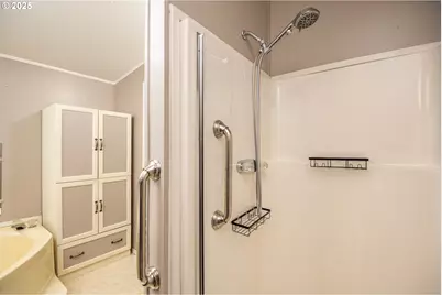 1199 N Terry St #404, Eugene, OR 97402 - Photo 14