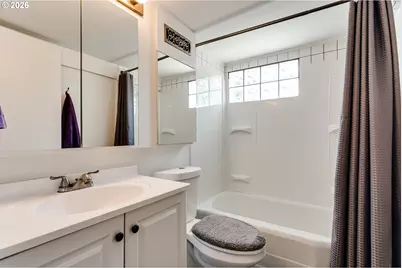 925 Grant St, Eugene, OR 97402 - Photo 10