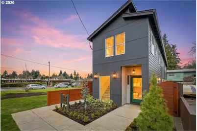 11719 SE Ash St, Portland, OR 97216 - Photo 2