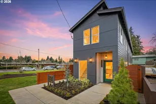 11719 SE Ash St, Portland, OR 97216 - Photo 2