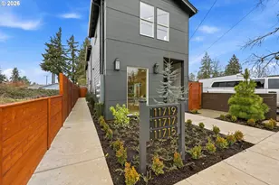 11719 SE Ash St, Portland, OR 97216 - Photo 8