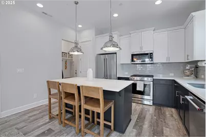 11742 SW Valencia Ln, Wilsonville, OR 97070 - Photo 12