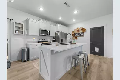 252 NE Arrowhead Dr, Estacada, OR 97023 - Photo 8