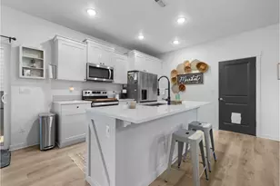 252 NE Arrowhead Dr, Estacada, OR 97023 - Photo 8