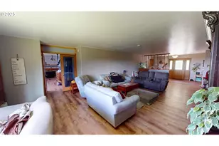 96512 Martin Ranch Rd, Brookings, OR 97415 - Photo 8