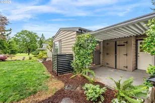 11950 SW King George Dr, King City, OR 97224 - Photo 28
