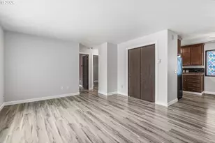 733 Delaware St, Longview, WA 98632 - Photo 10