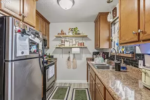 733 Delaware St, Longview, WA 98632 - Photo 10