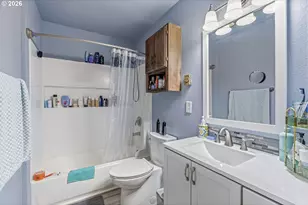 733 Delaware St, Longview, WA 98632 - Photo 12