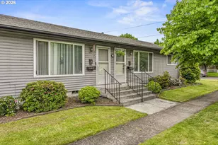 733 Delaware St, Longview, WA 98632 - Photo 1
