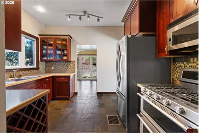 602 NW 18th Loop, Camas, WA 98607 - Photo 14