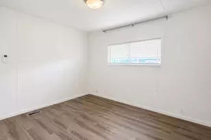 1501 N Hayden Island Dr, Portland, OR 97217 - Photo 14