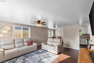 721 SE 9th St, Pendleton, OR 97801 - Photo 6