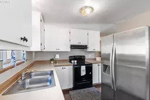 721 SE 9th St, Pendleton, OR 97801 - Photo 12