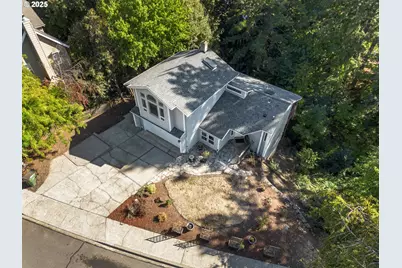 1826 E Carol Ann Dr, Newberg, OR 97132 - Photo 4