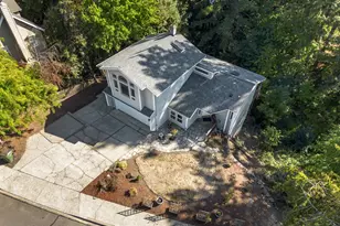 1826 E Carol Ann Dr, Newberg, OR 97132 - Photo 4