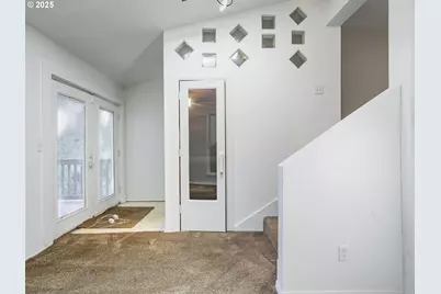 1826 E Carol Ann Dr, Newberg, OR 97132 - Photo 28