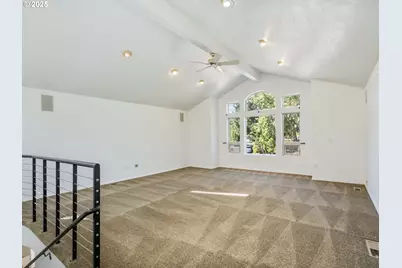 1826 E Carol Ann Dr, Newberg, OR 97132 - Photo 20