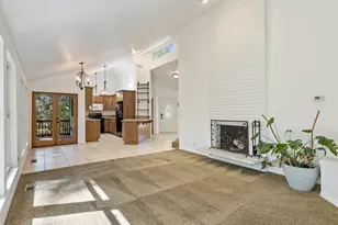 1826 E Carol Ann Dr, Newberg, OR 97132 - Photo 12