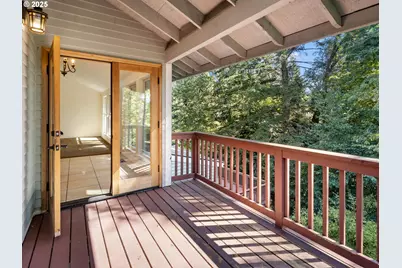 1826 E Carol Ann Dr, Newberg, OR 97132 - Photo 36