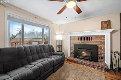 292 NE Palomar Ct, Hillsboro, OR 97124 - Photo 18