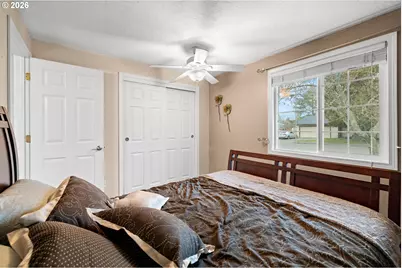 292 NE Palomar Ct, Hillsboro, OR 97124 - Photo 26