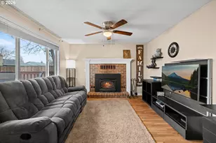 292 NE Palomar Ct, Hillsboro, OR 97124 - Photo 16