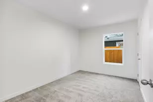 8582 SE 57th Ave, Portland, OR 97206 - Photo 12