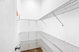 1501 N Hayden Island Dr, Portland, OR 97217 - Photo 12