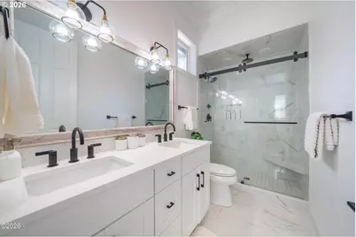 215 SW Cliff St, Depoe Bay, OR 97341 - Photo 40